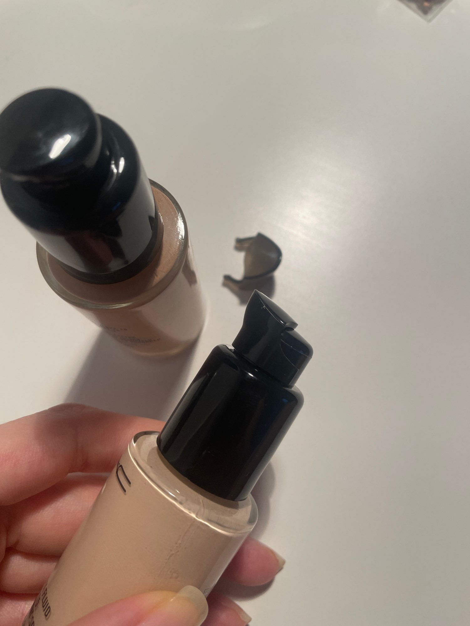 مضخة توزيع سائل الأساس بسعة 30 - مراجعة Beauty Makeup Vanity وسعره